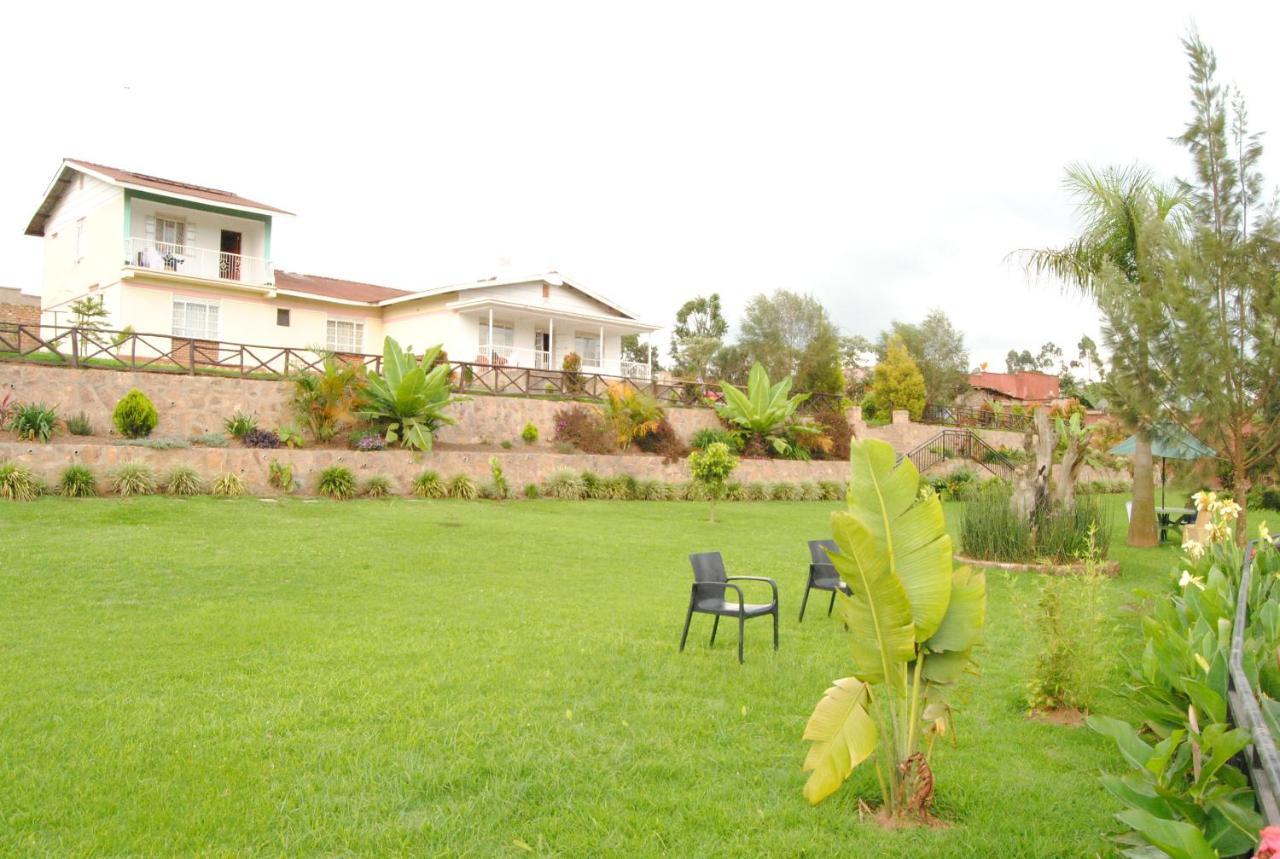 Riverside Resort Hotel Kabale Экстерьер фото