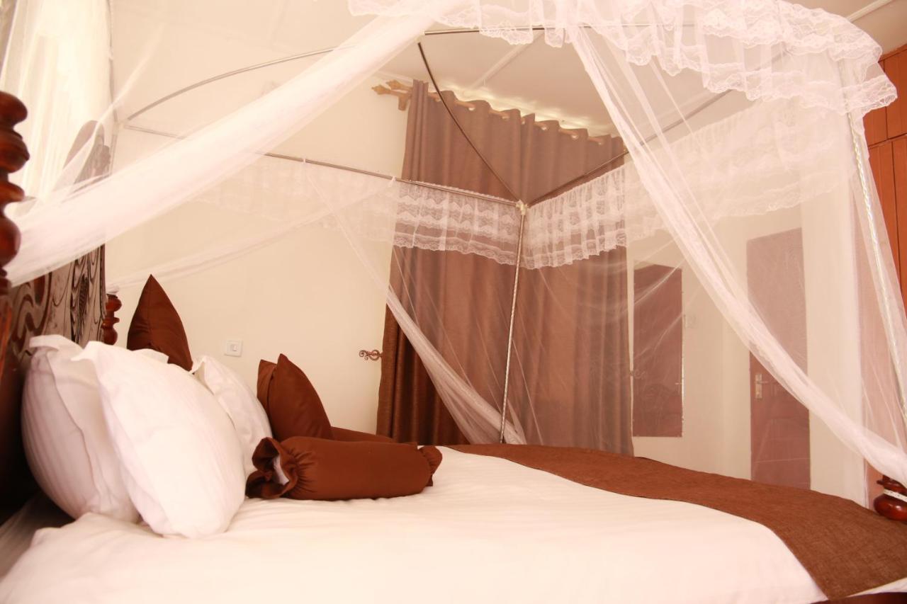 Riverside Resort Hotel Kabale Экстерьер фото