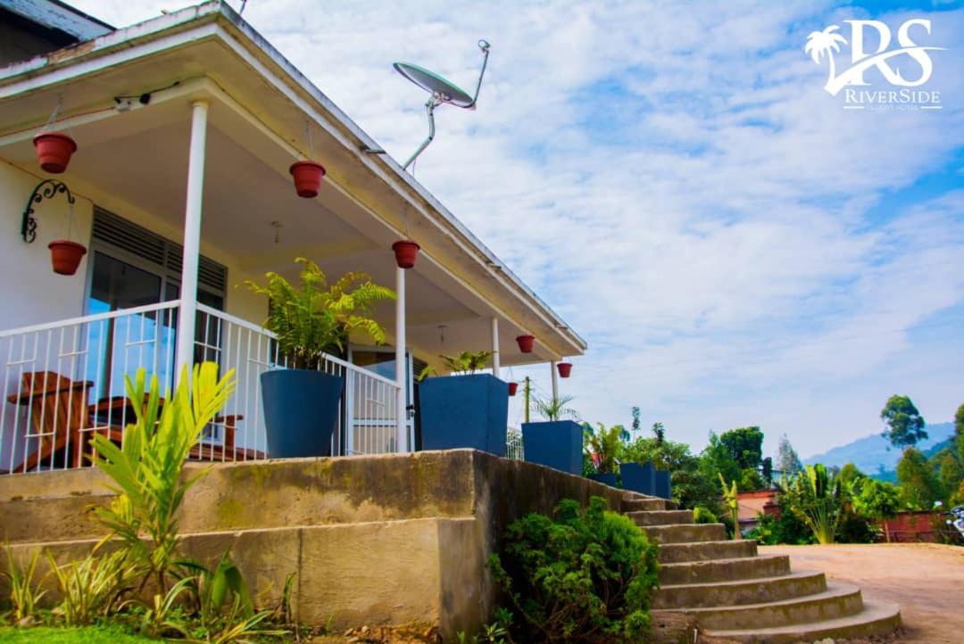 Riverside Resort Hotel Kabale Экстерьер фото